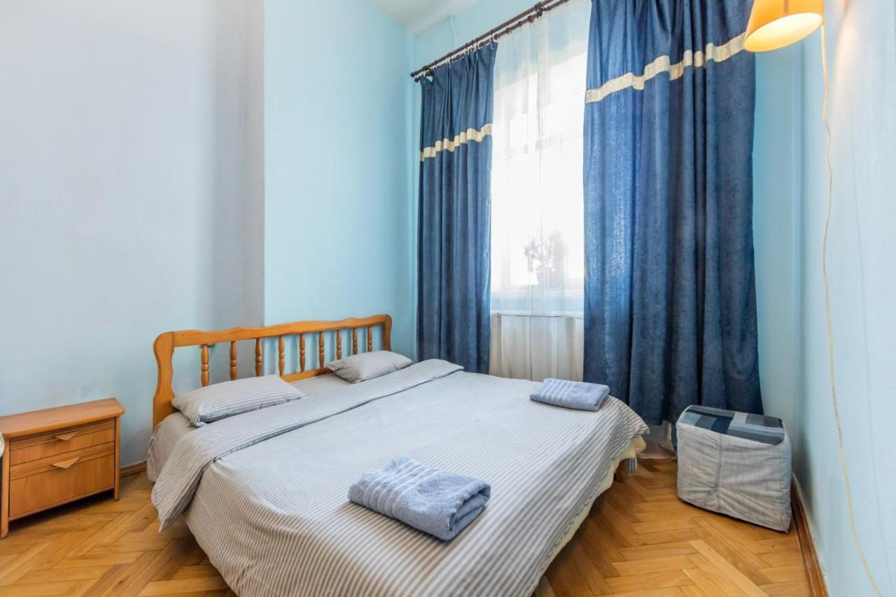 4-кімнатні в центрі, поруч майдан незалежності * Kyiv