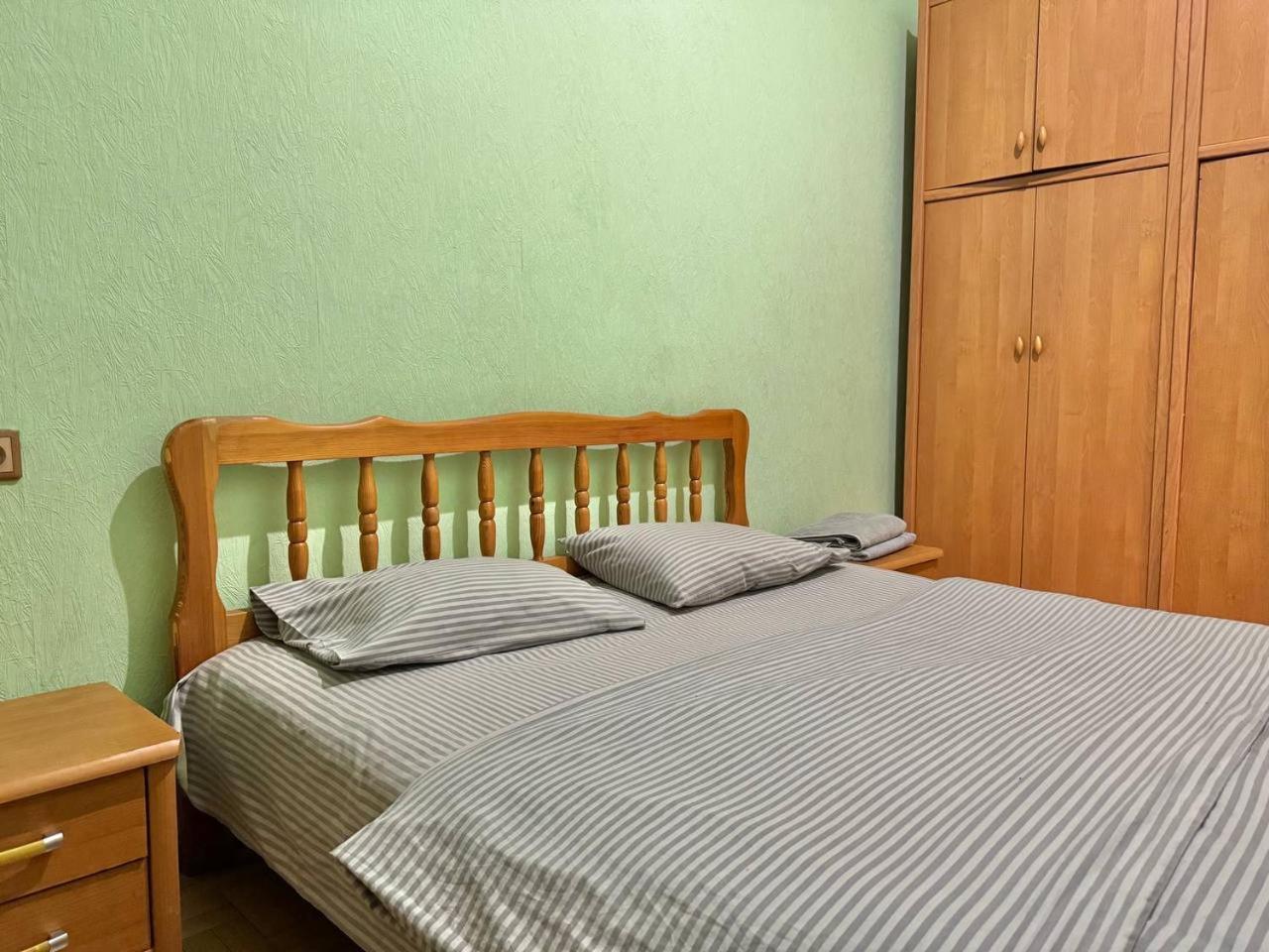Apartment 4-кімнатні в центрі, поруч майдан незалежності
