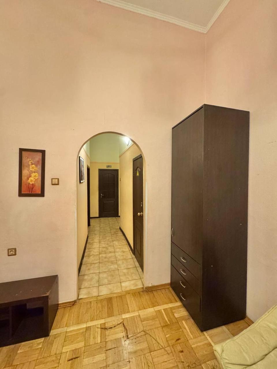 4-кімнатні в центрі, поруч майдан незалежності Apartment Kyiv